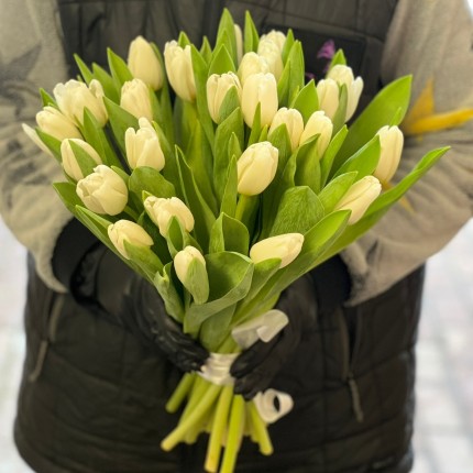 Букеты белых тюльпанов на 8 марта - купить с доставкой в Пензе